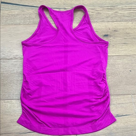 Athleta Women's Electric Fuchsia Cinched Racerback Tank Top - Picture 4 of 7